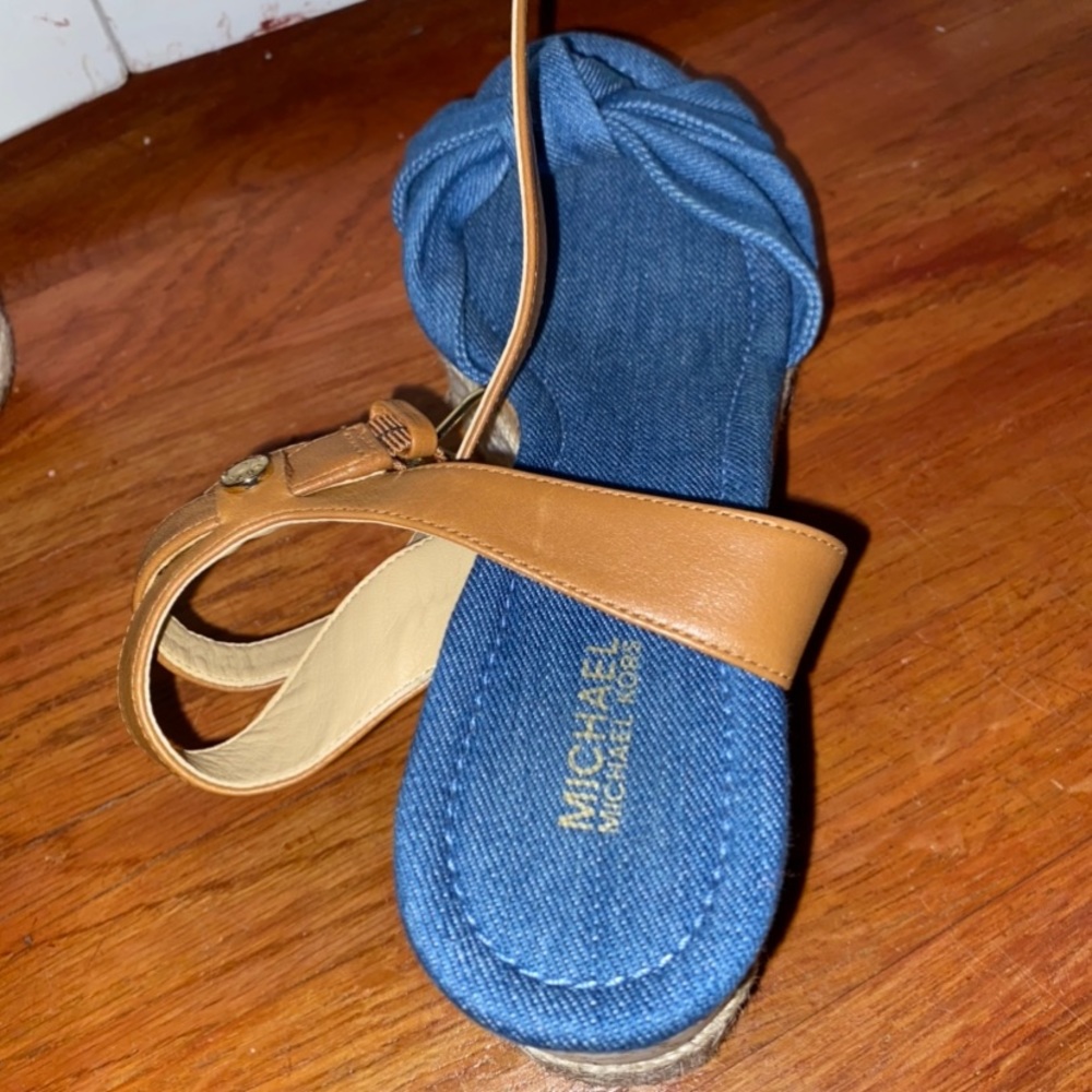 Michael Kors wedges - Picture 4 of 4